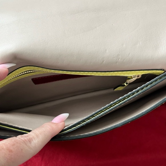 Valentino Clutch - Picture 15 of 15